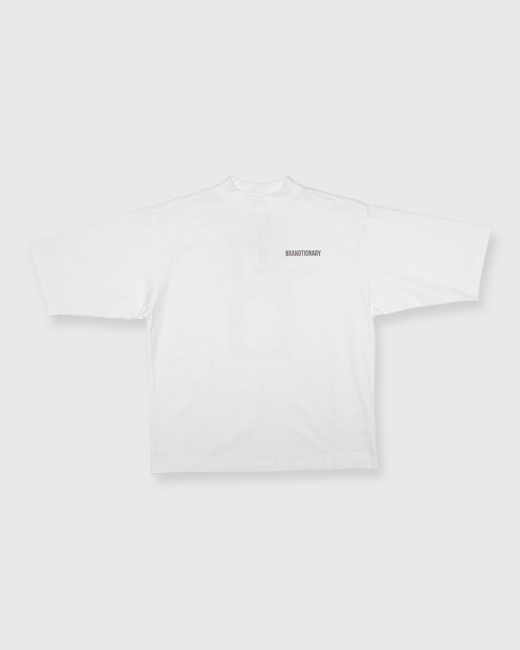 تيشيرت  ملون بياقة عالية - أبيض