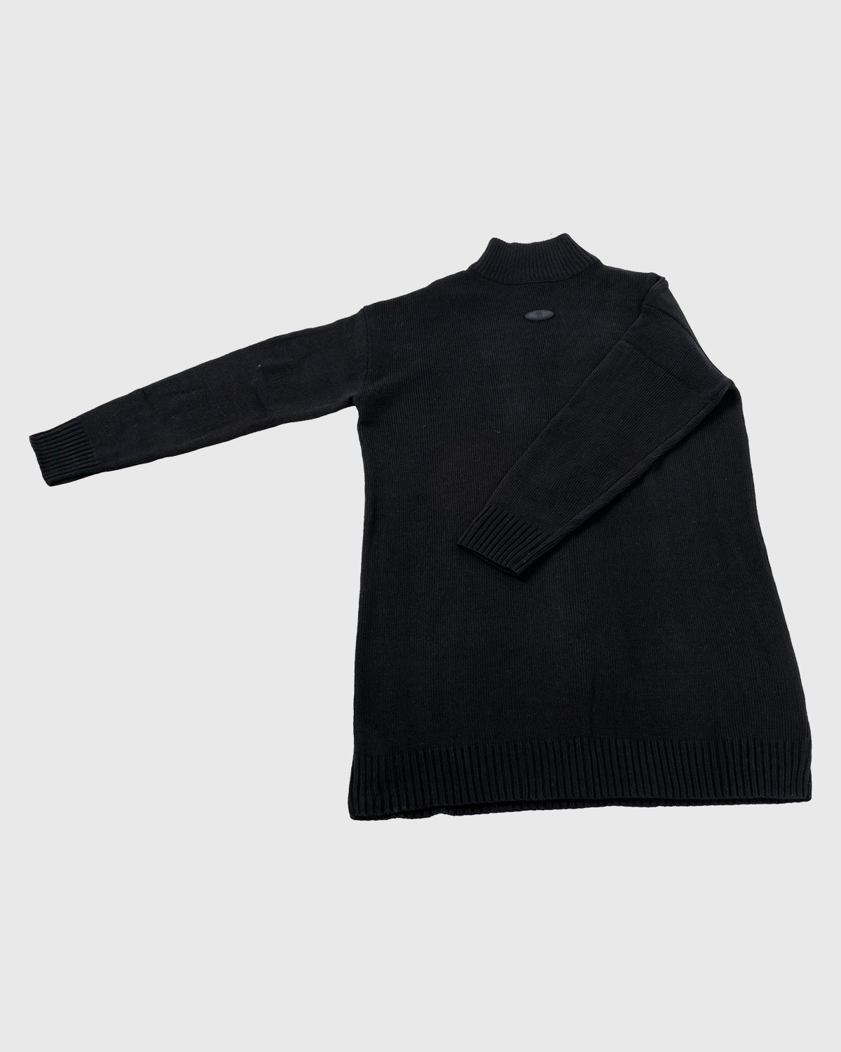 سويتر  محبوك عالي الياقة - أسود