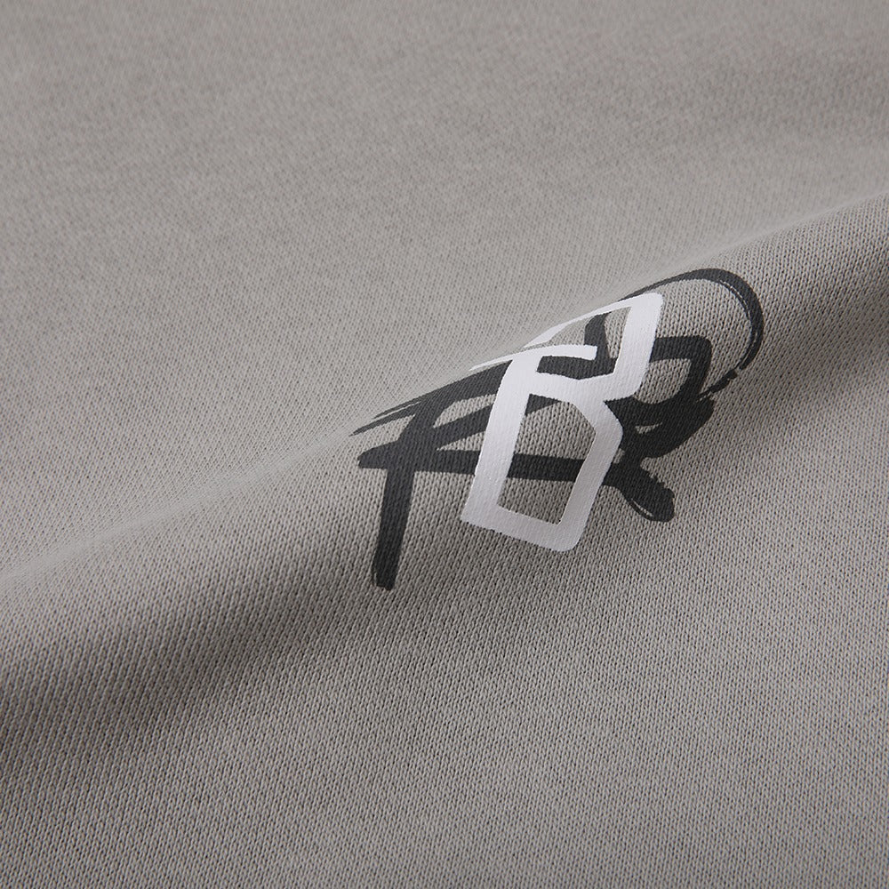 هودي رمادي مطبوع "You Need" مع غطاء رأس