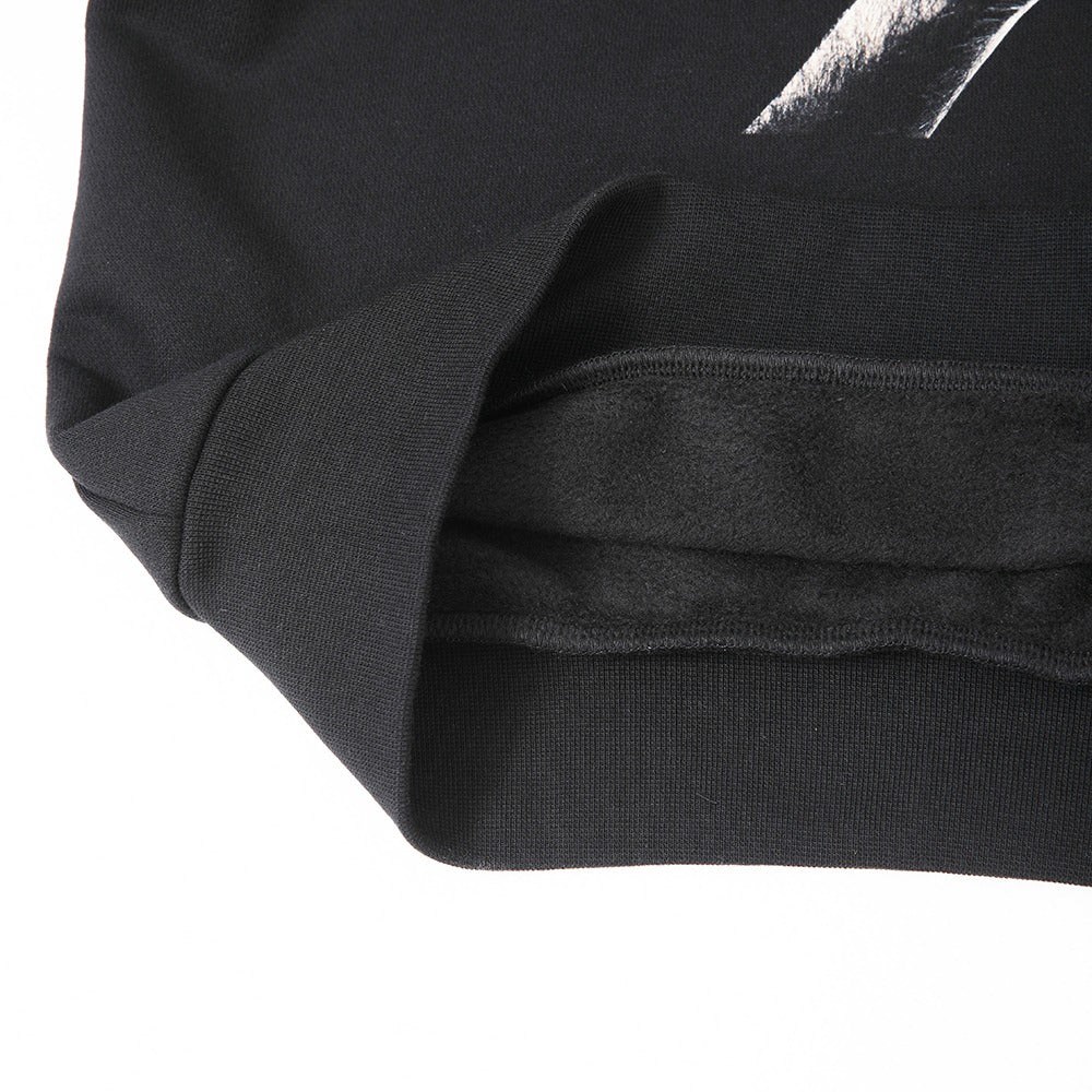 هودي أسود مطبوع كرة سلة مع غطاء رأس أبيض